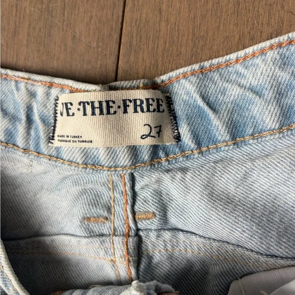 We The Free Faded Blue Relaxed Jeans - Picture 3 of 3